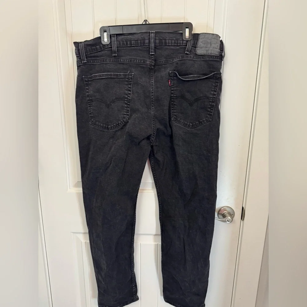 Men's Black Levi’s Jeans 40 X 32